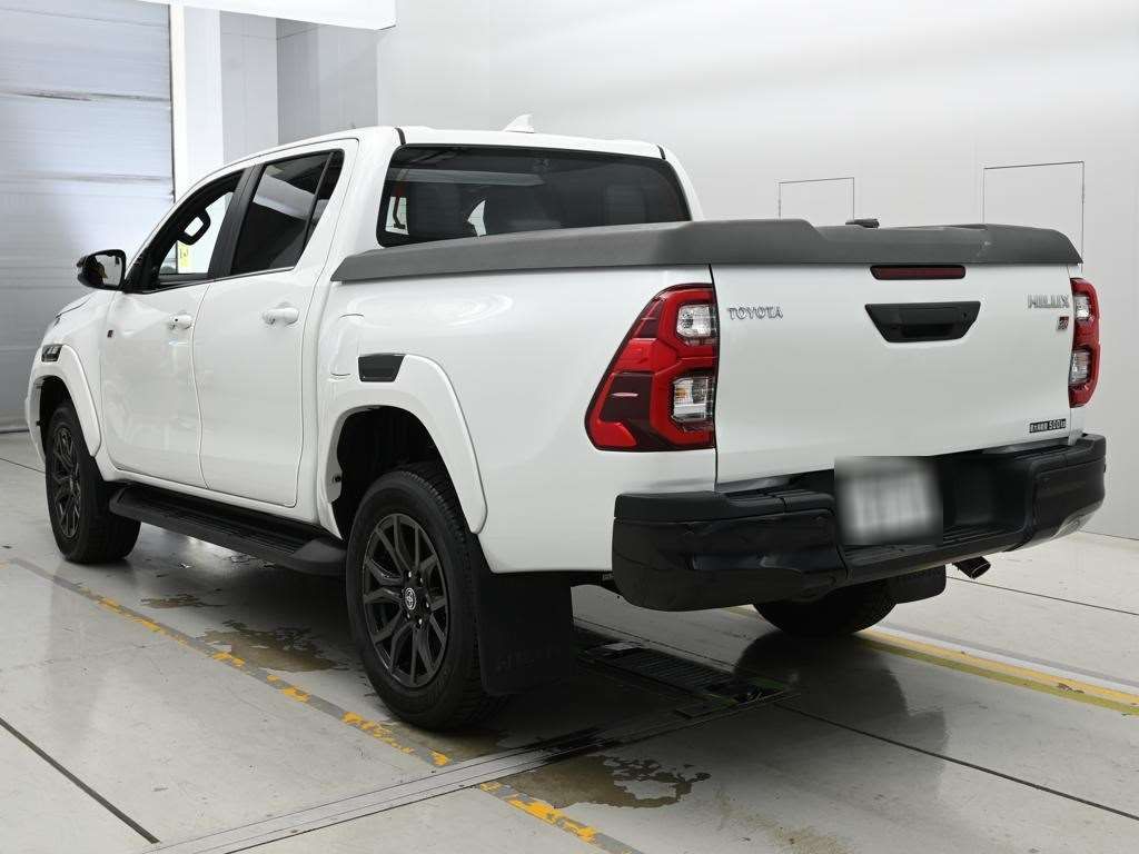 2024 Toyota Hilux Z GR Sport 4WD auction photo 6