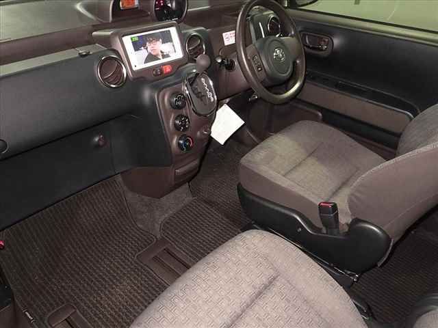 2013 Toyota Spade X auction photo 5