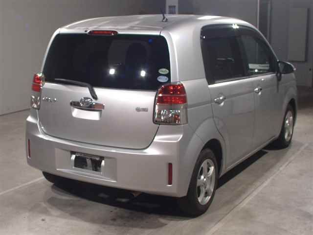 2013 Toyota Spade X auction photo 2