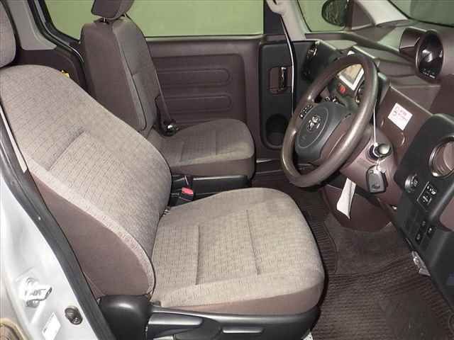 2013 Toyota Spade X auction photo 9
