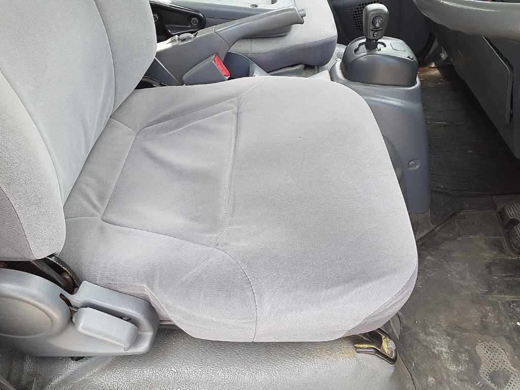 2012 Isuzu Elf キャリアカー auction photo 8