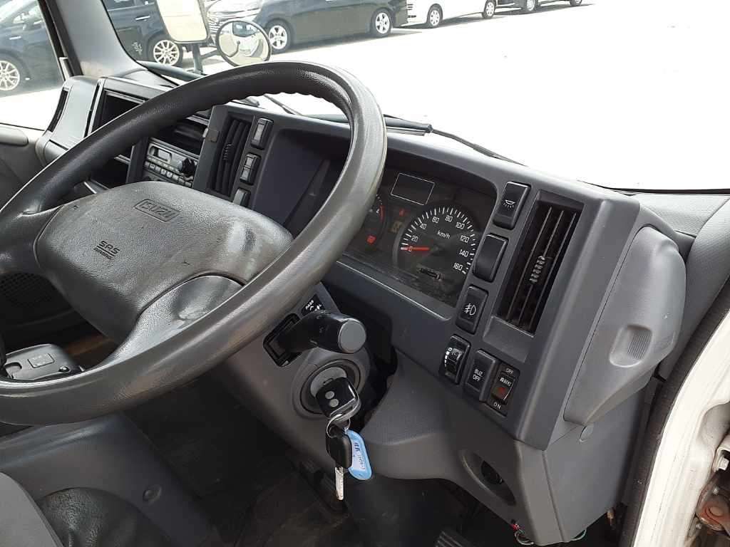 2012 Isuzu Elf キャリアカー auction photo 7