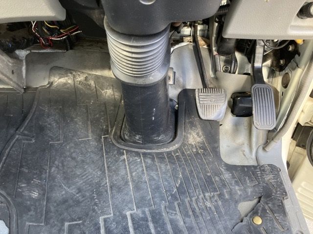 2015 Hino Dutro Aluminum Van PG auction photo 4