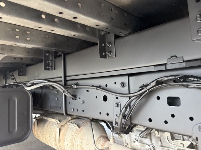 2015 Hino Dutro Aluminum Van PG auction photo 17