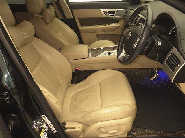 2013 Jaguar ジャガー XF 2.0 Luxury auction photo 5