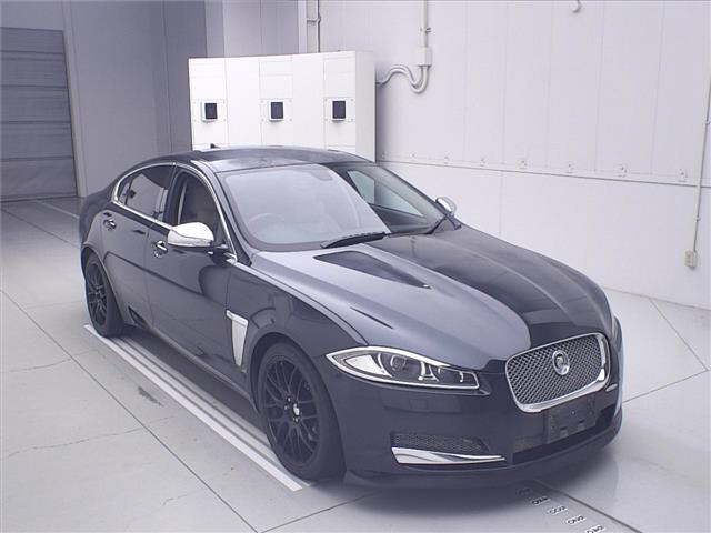 Japan Auction Vehicles 10 2013 Jaguar ジャガー XF 2.0 Luxury auction photo