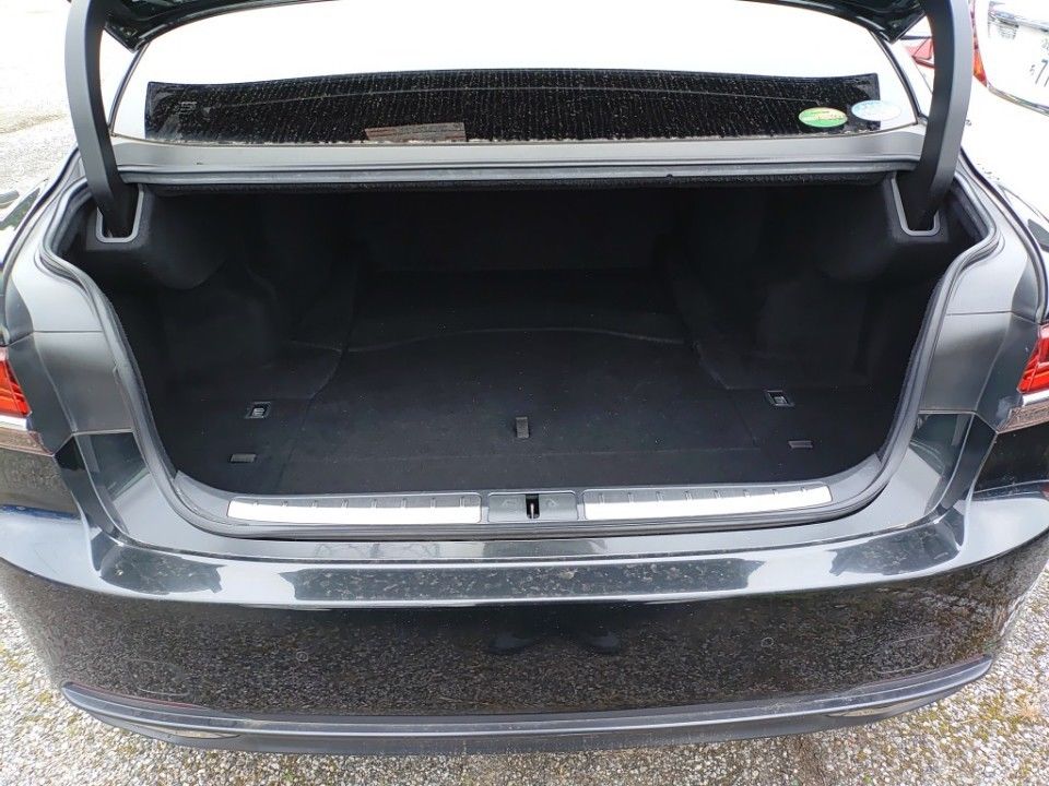 2019 Lexus LS auction photo 8