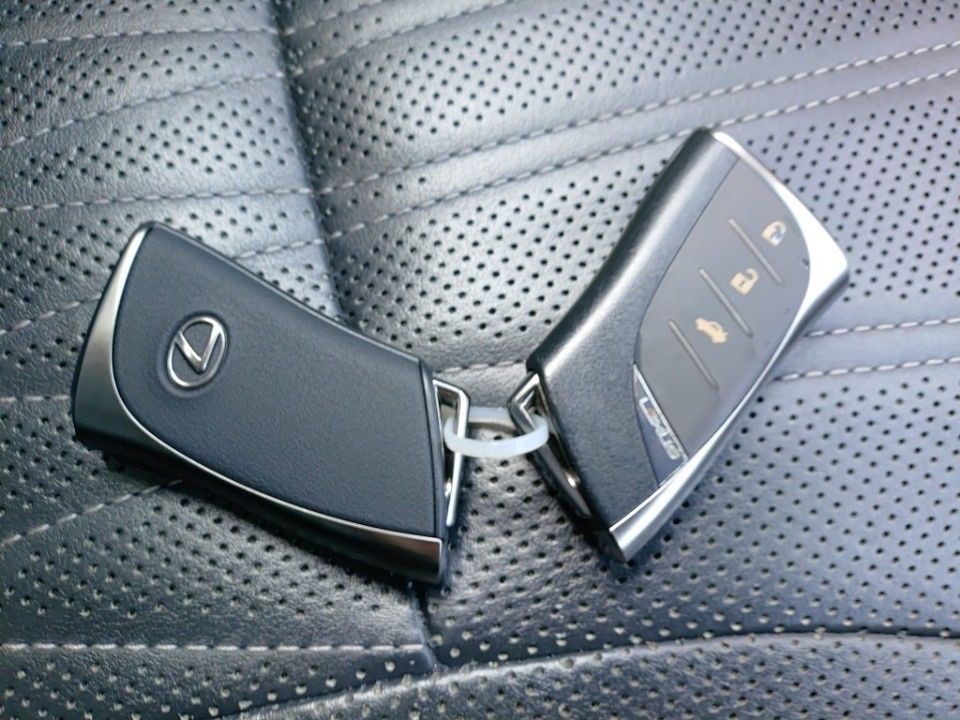 2019 Lexus LS auction photo 15