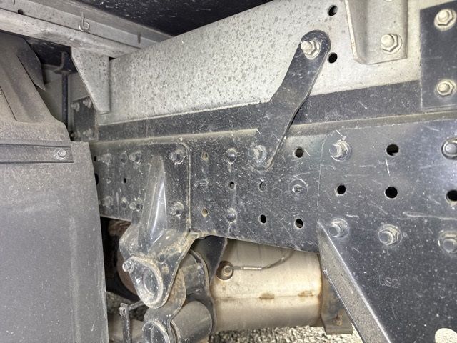 2019 Mitsubishi Fuso Canter Aluminum van auction photo 14