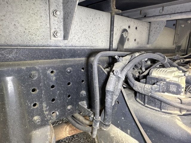 2019 Mitsubishi Fuso Canter Aluminum van auction photo 17