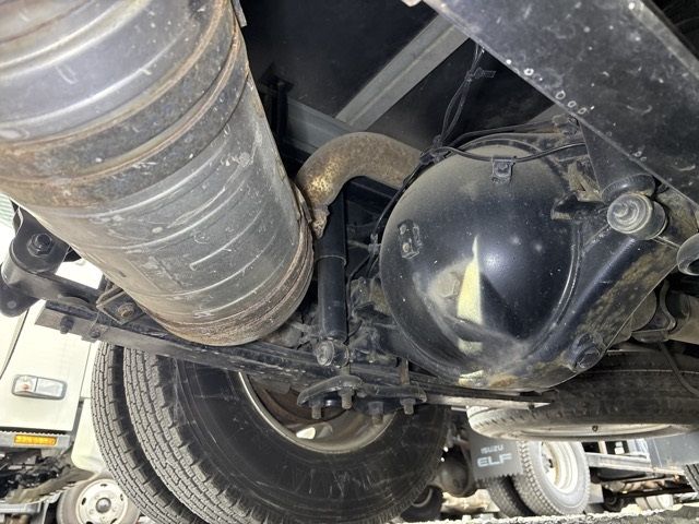 2019 Mitsubishi Fuso Canter Aluminum van auction photo 10