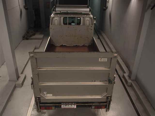 2018 Mitsubishi Fuso Canter 2.0t Flatbed with Power Gate auction photo 7