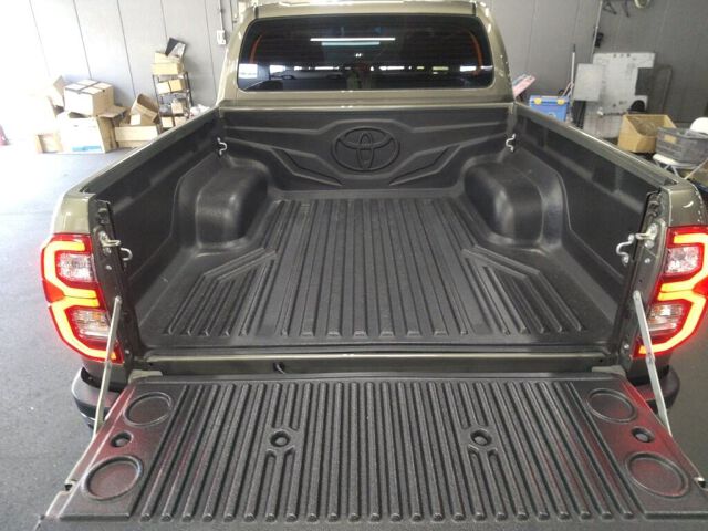 2021 Toyota Hilux Z 4WD auction photo 6