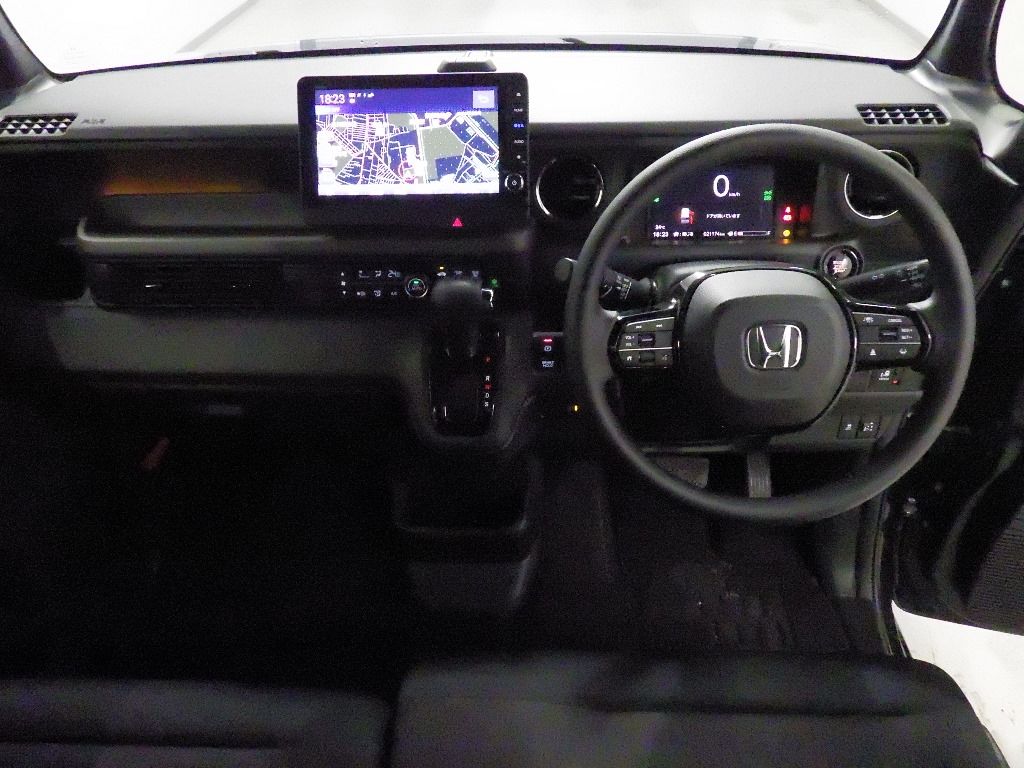 2024 Honda N-BOX カスタム auction photo 3