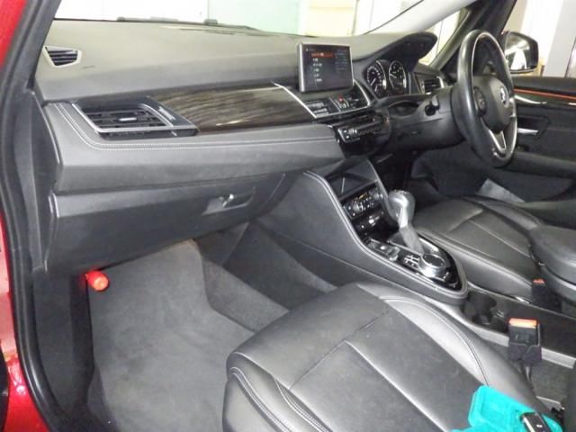 2019 BMW BMW 218 d G T ラグジュアリー auction photo 2