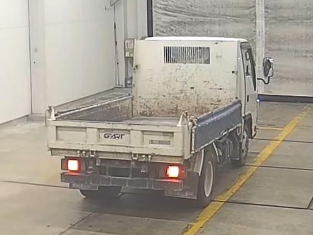 2013 Isuzu Elf dump auction photo 2