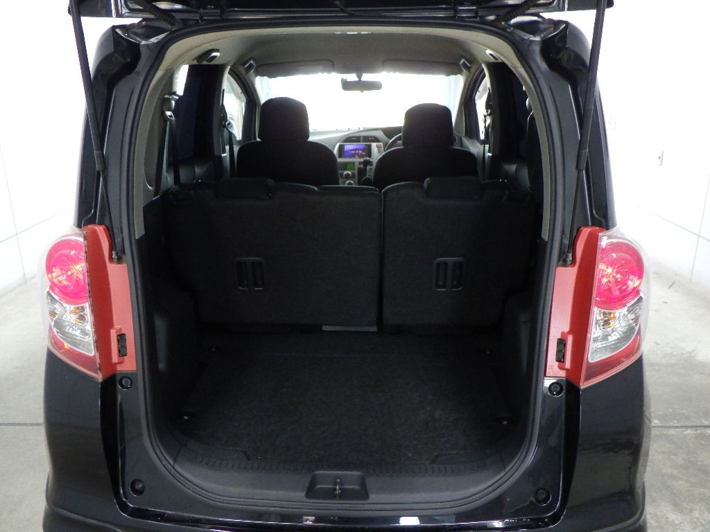 2010 Toyota Ractis G S Package auction photo 8