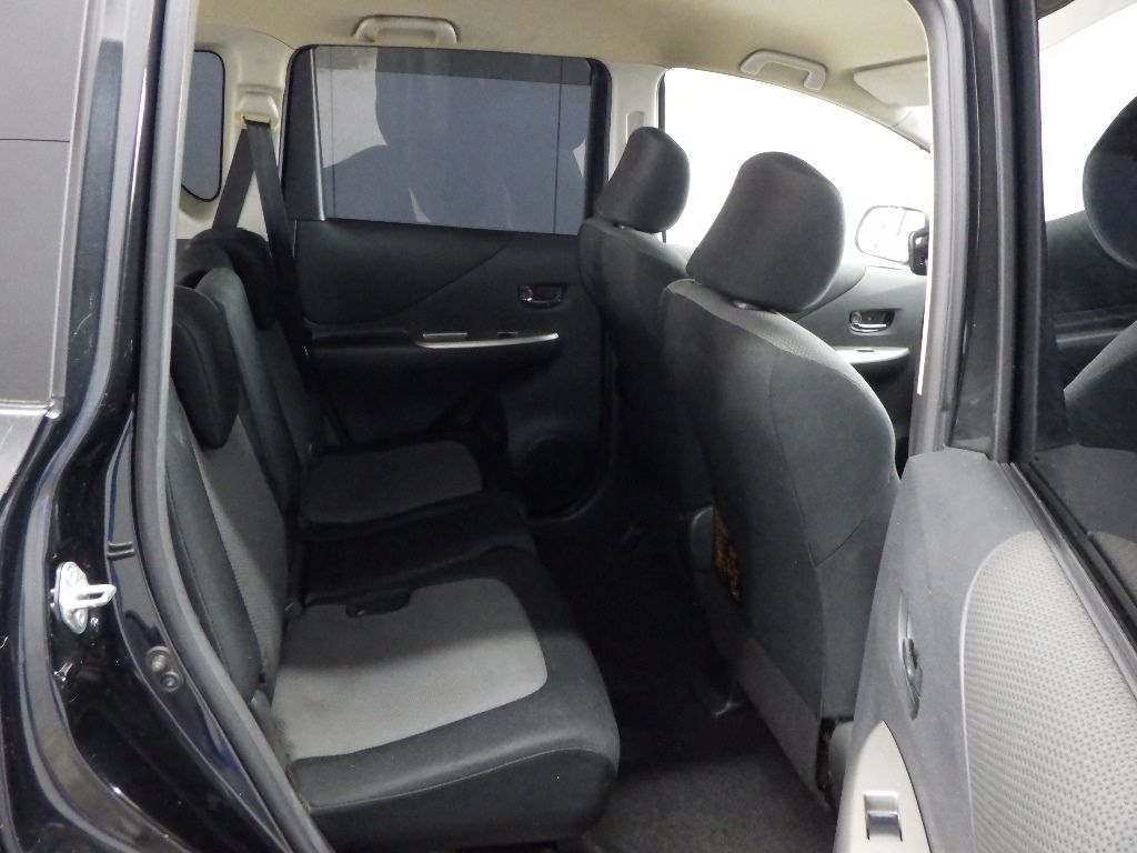 2010 Toyota Ractis G S Package auction photo 7