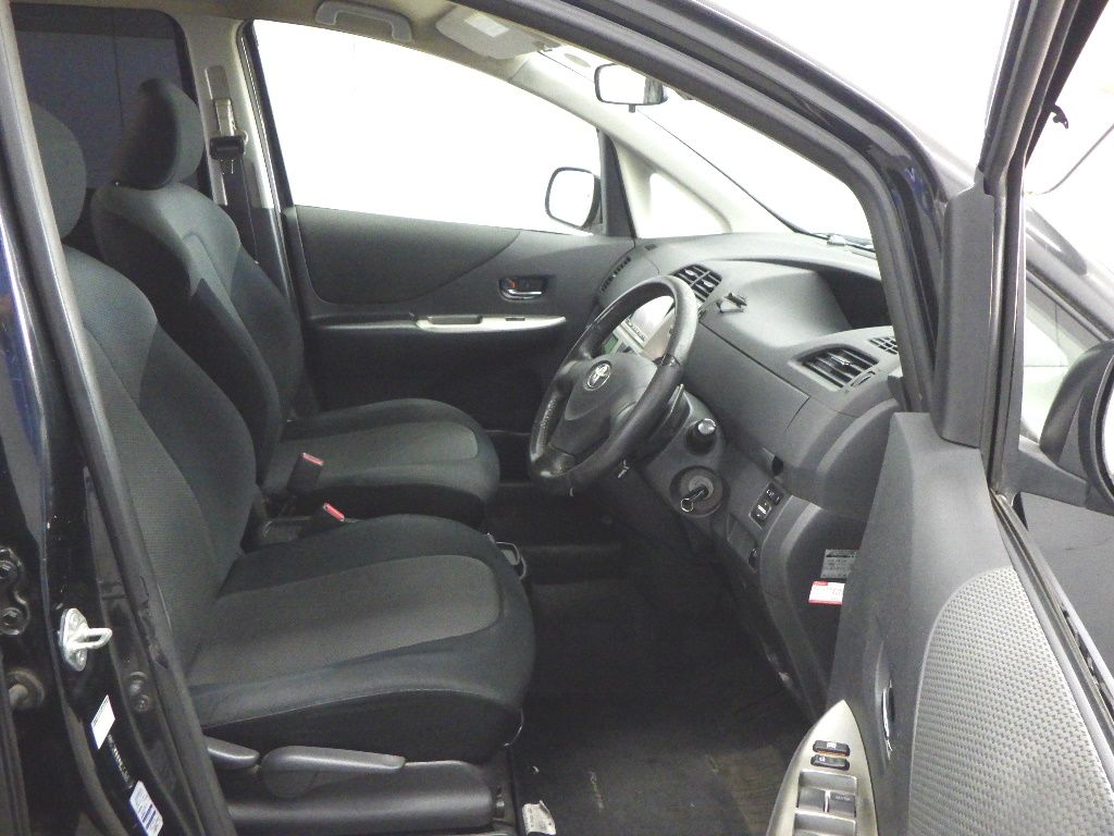 2010 Toyota Ractis G S Package auction photo 6