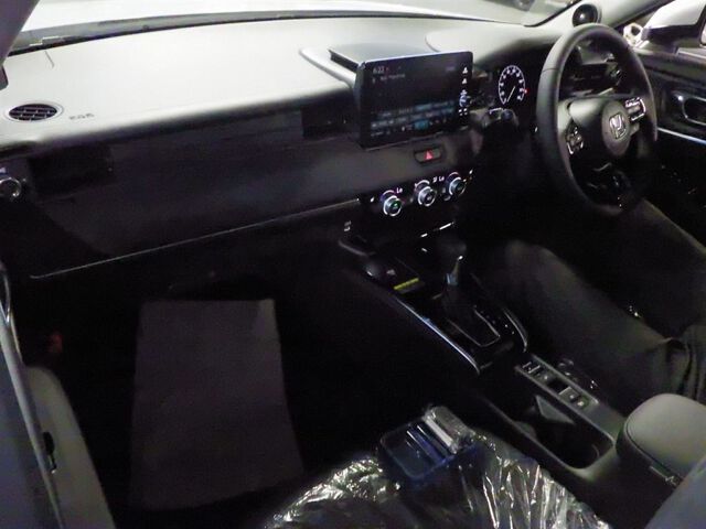 2026 Honda Vezel HV E:HEV Z auction photo 3
