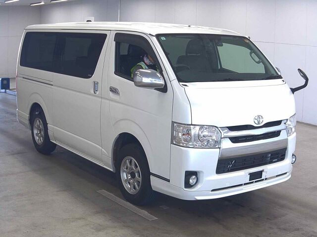 2017 Toyota Hiace Long Super GL 4WD Japan auction vehicle