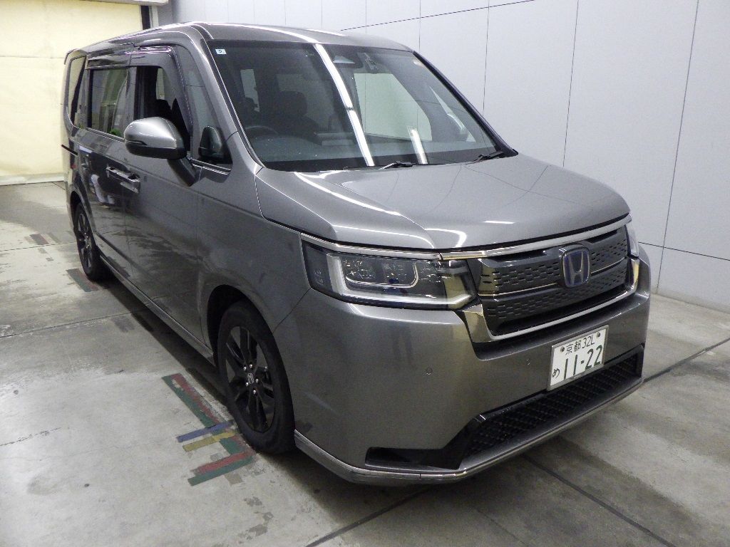 2024 Honda Stepwgn e:HEV 7 Japan auction vehicle