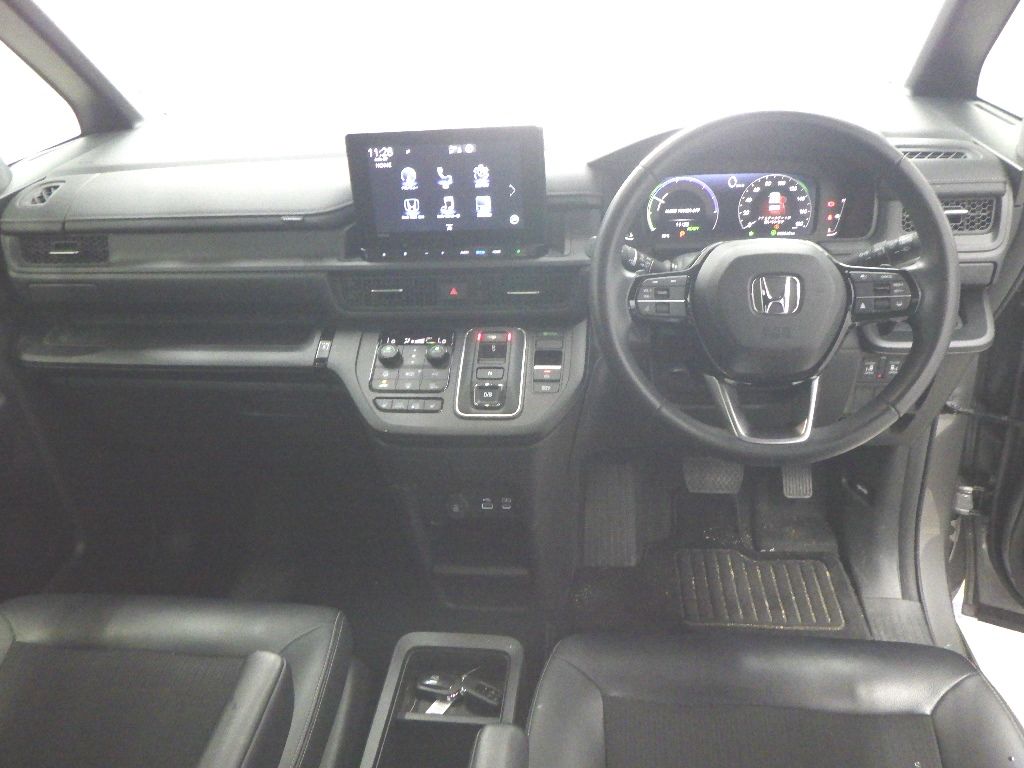 2024 Honda Stepwgn e:HEV 7人 auction photo 3