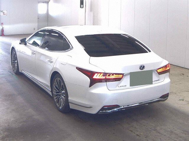 2021 Lexus LS LS500H VER-L auction photo 2