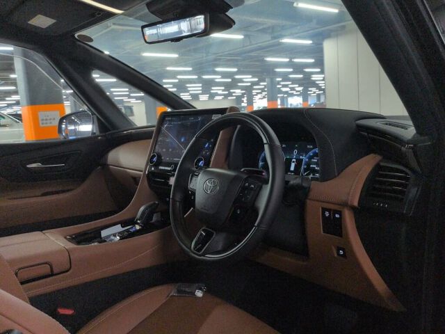 2025 Toyota Vellfire Z Premier auction photo 3