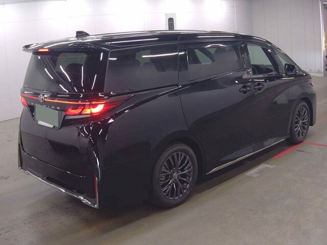 2025 Toyota Vellfire Z Premier auction photo 5