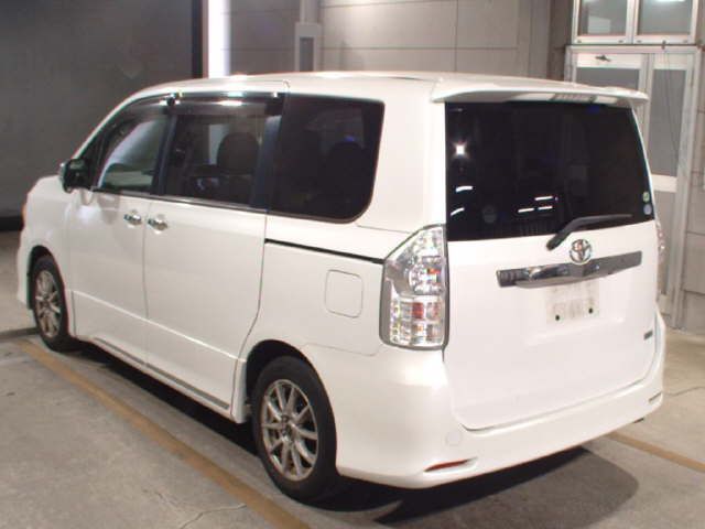 2013 Toyota Voxy ZSキラメキZ auction photo 2