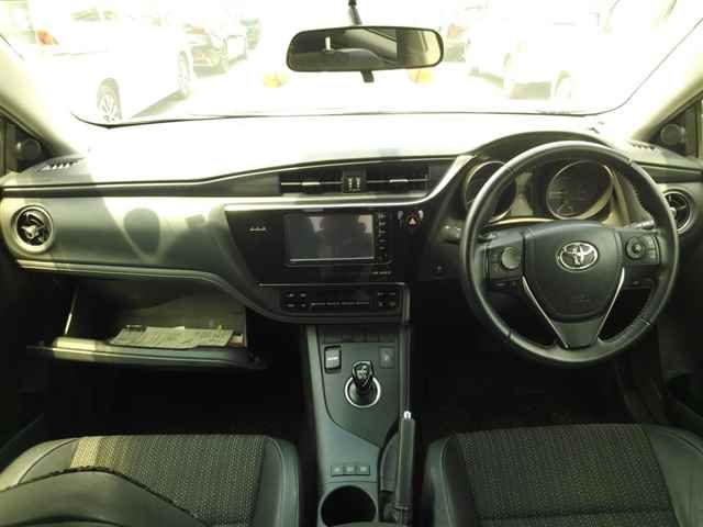 2016 Toyota Auris hybrid auction photo 8