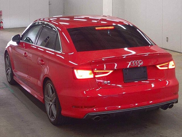 2015 Audi S3 Sedan ベースグレード 4WD auction photo 2