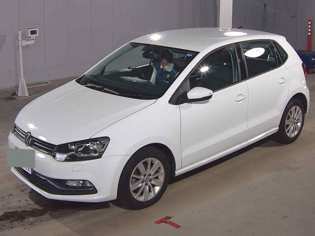 2016 Volkswagen ポロ TSIコンフォトアプGP auction photo 4