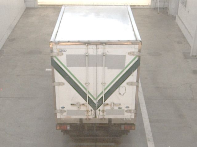 2008 Isuzu Elf Refrigerated and frozen trucks auction photo 3