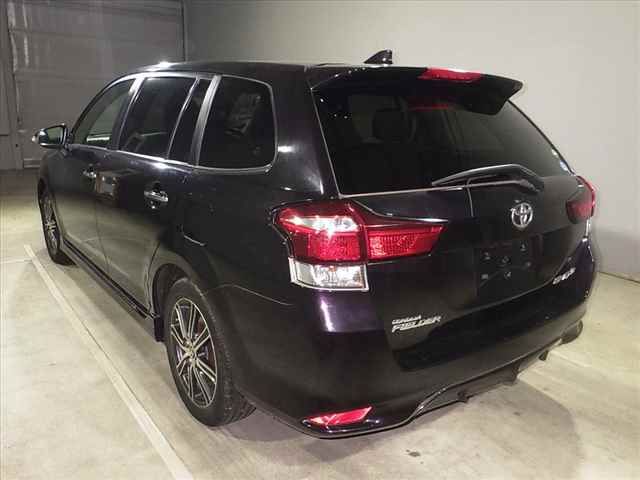 2015 Toyota Corolla Fielder 1.5G WxB auction photo 4