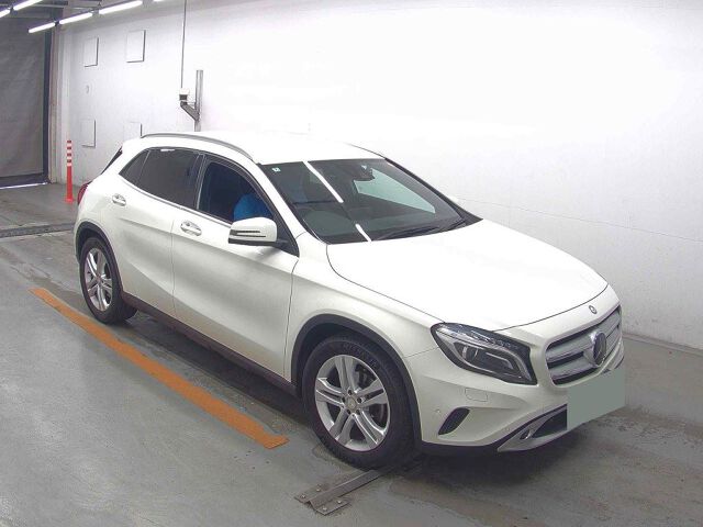Japan Auction Vehicles 8 2016 Mercedes-Benz GLA-Class GLA180 Basic P auction photo