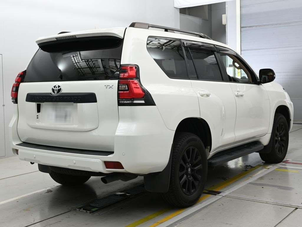 2022 Toyota Land Cruiser Prado TXLパッケージマットブラ 4WD auction photo 2