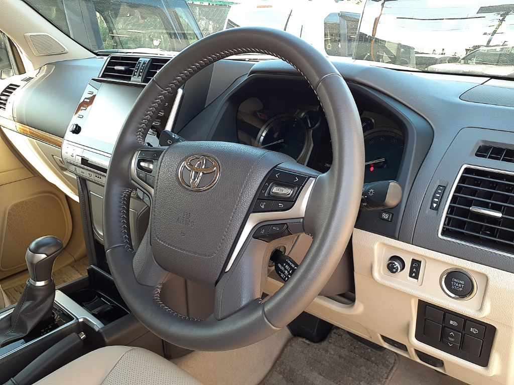 2022 Toyota Land Cruiser Prado TXLパッケージマットブラ 4WD auction photo 9