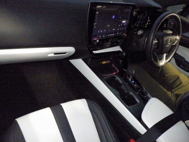 2023 Lexus NX NX350H Fスポーツ auction photo 3