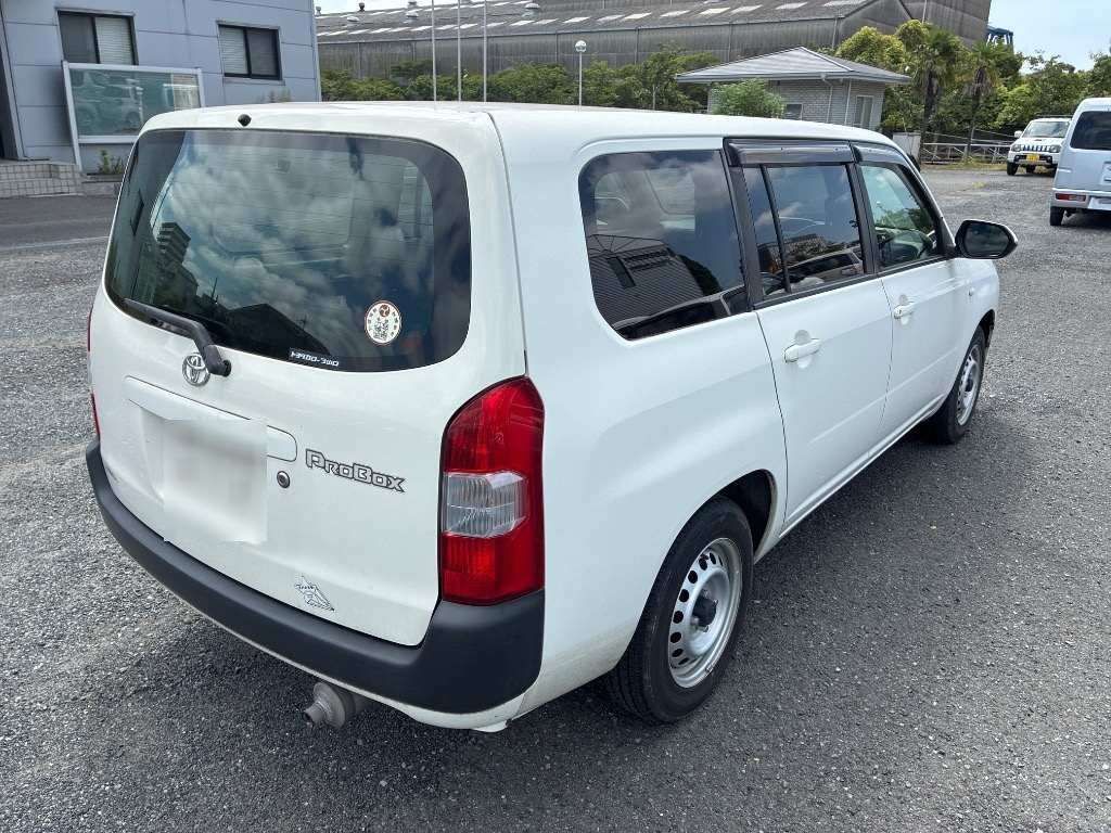 2021 Toyota Probox GL auction photo 2