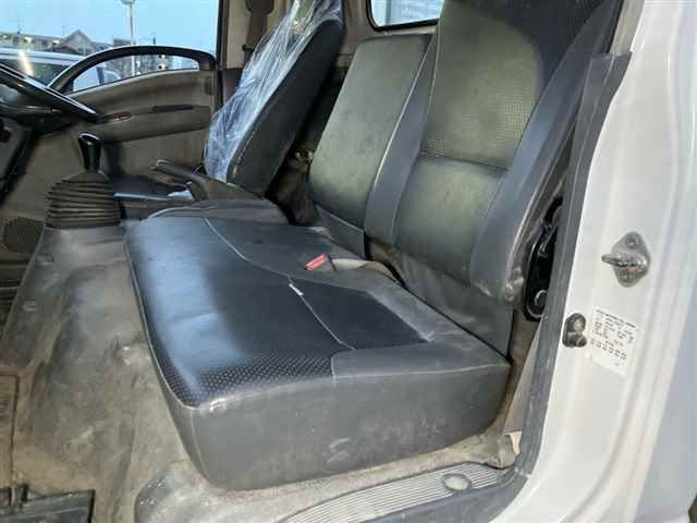 2010 Isuzu Elf Flatbed 3.5t Power Gate auction photo 8