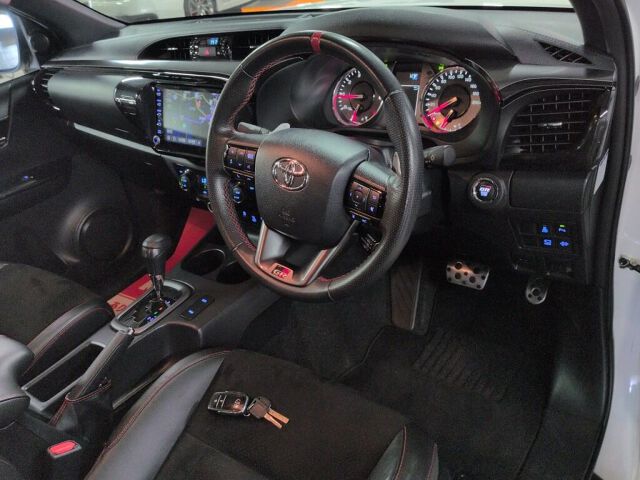2023 Toyota Hilux Z GR Sport 4WD auction photo 6