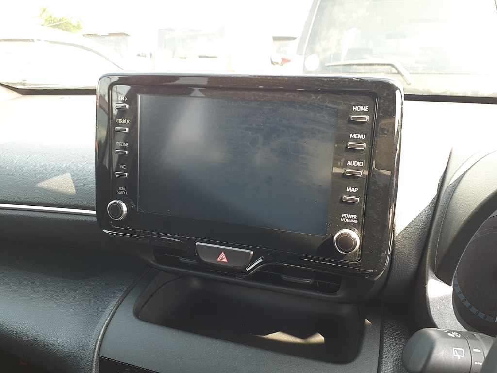 2023 Toyota Yaris Cross Z auction photo 12