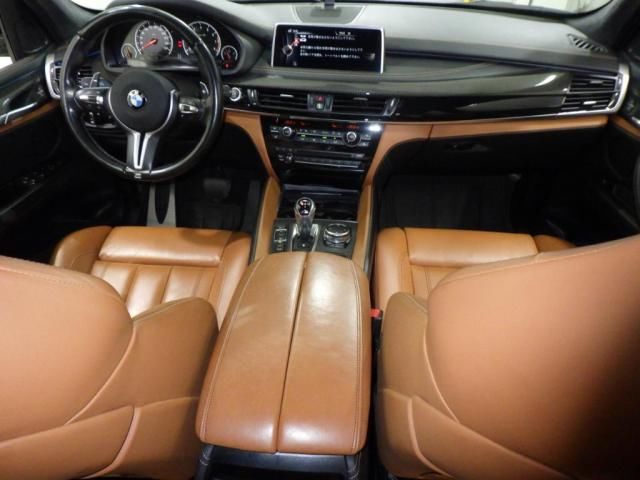 2017 BMW X5 M base auction photo 3