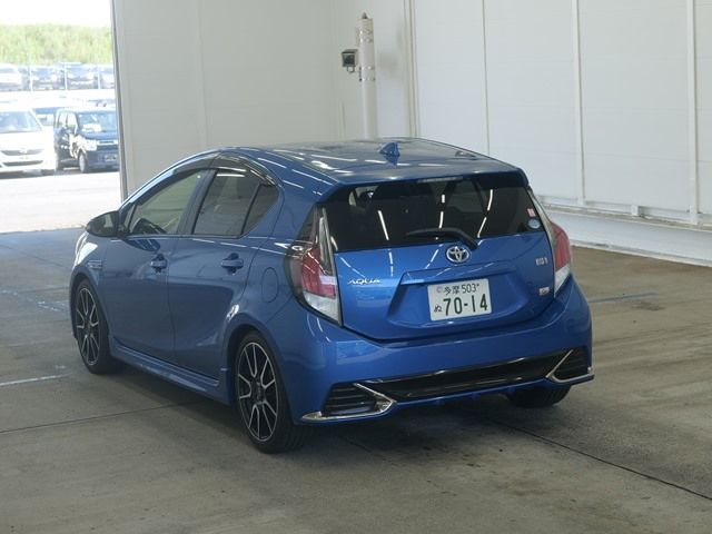 2015 Toyota Aqua G ジーズ auction photo 2