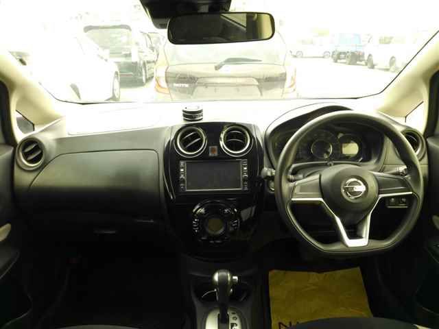 2017 Nissan Note X DIG-S エマブレ auction photo 8