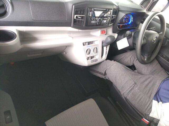 2025 Daihatsu Mira e:S X SA III auction photo 3