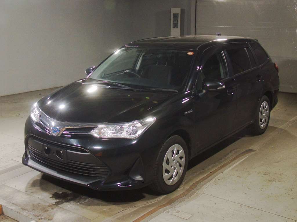 Japan Auction Vehicles 4 2021 Toyota Corolla Fielder ハイブリッド EX auction photo