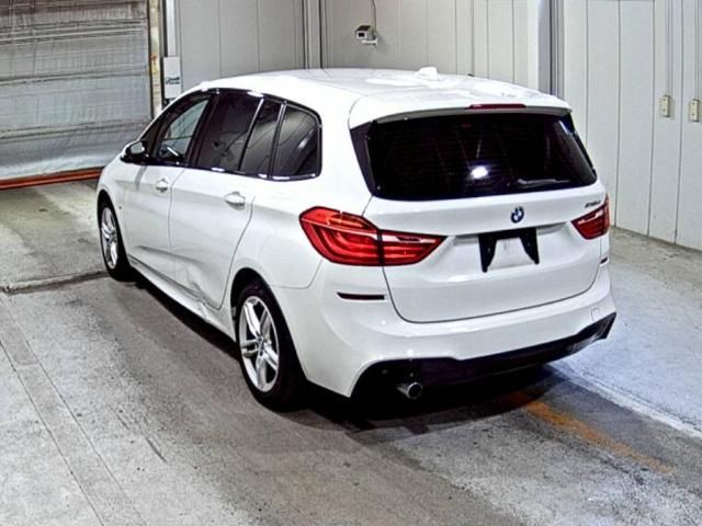 2018 BMW 2 Series 218dグランツアラー Mスポーツ auction photo 2